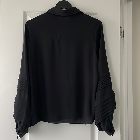 Louis Vuitton Blouse - Picture 5 of 8